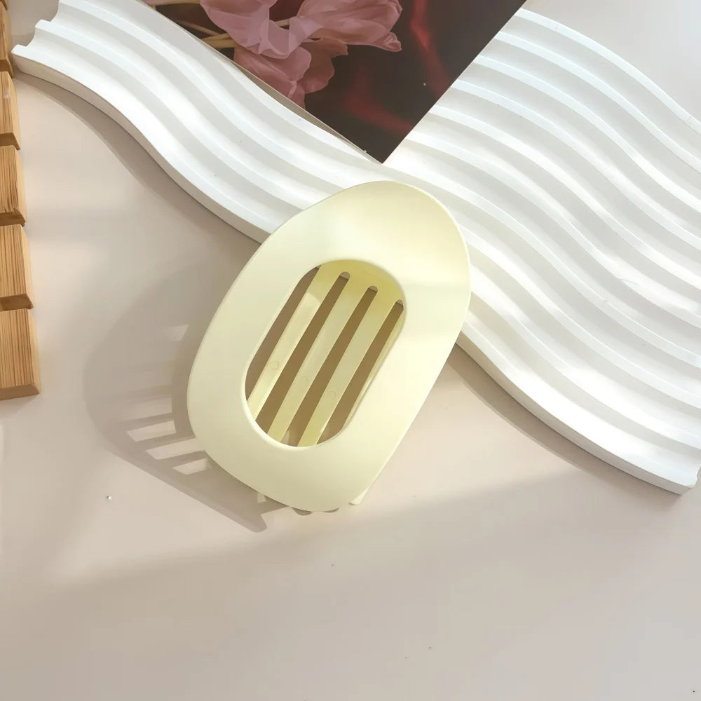 Fashion Oval Hair Claw Clip for Women New Design Leopard Matte Curved Flat Styling Barrettes Acrylic Lying Down Hair Accessories